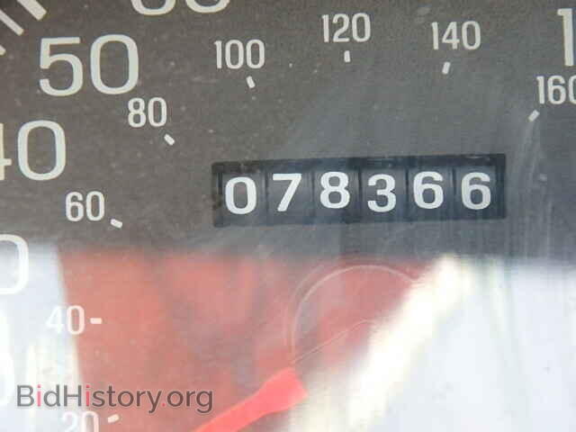 2000 FORD CROWN VIC - VIN: 2FAFP71W8YX190425 - Фото 8