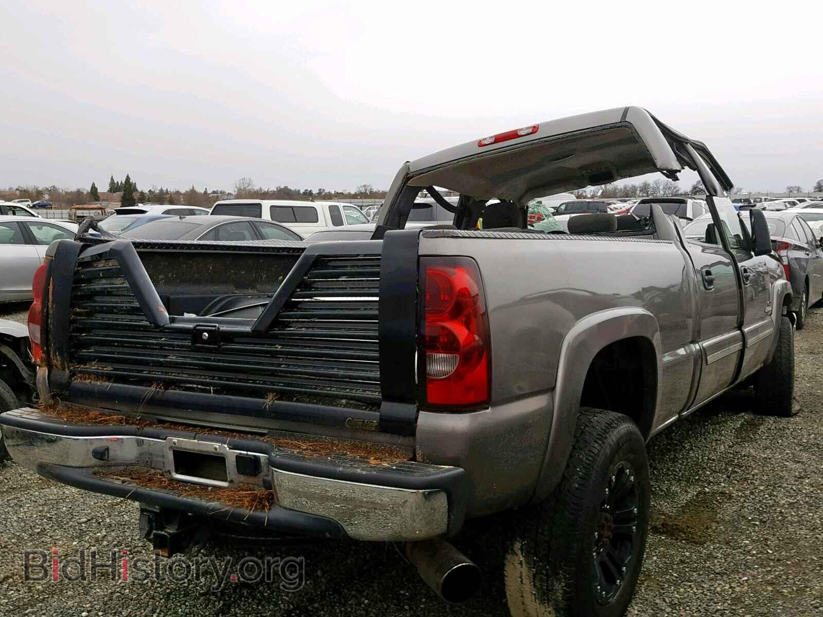 2006 CHEVROLET SILVERADO - VIN: 1GCHK23256F103748 - Photo 4