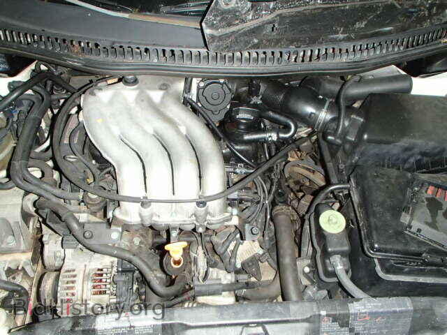 2000 VOLKSWAGEN BEETLE - VIN: 3VWCA21C7YM421136 - Фото 7