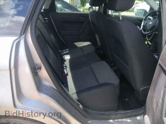 2008 FORD FOCUS - VIN: 1FAHP35N08W151990 - Photo 6