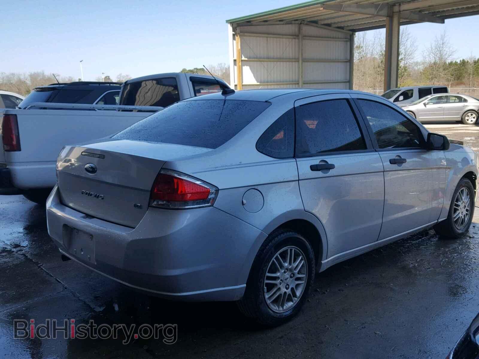 2010 FORD FOCUS - VIN: 1FAHP3FN2AW166785 - Photo 4