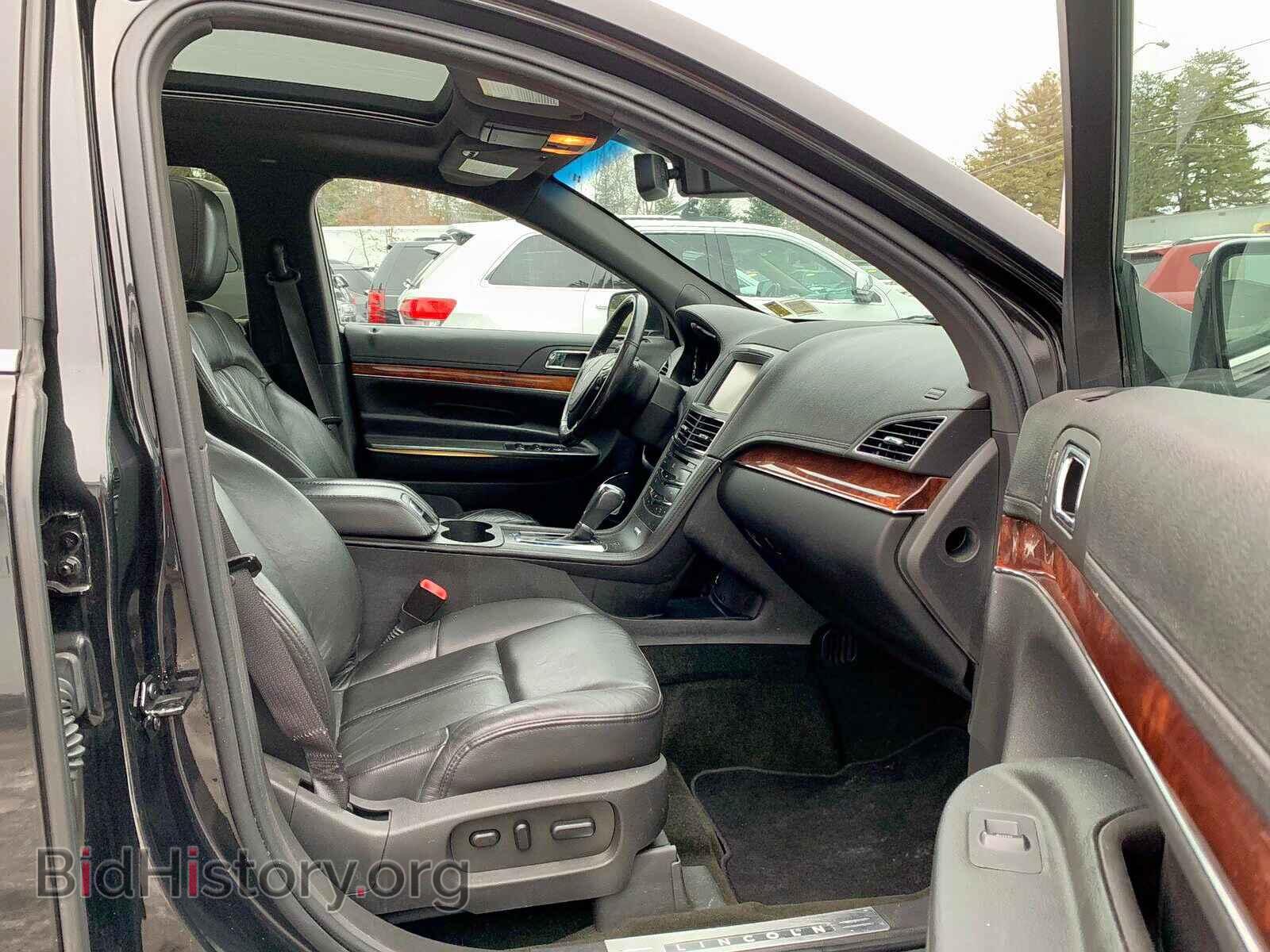 2013 LINCOLN MKT - VIN: 2LMGJ5M97DBL51672 - Фото 5