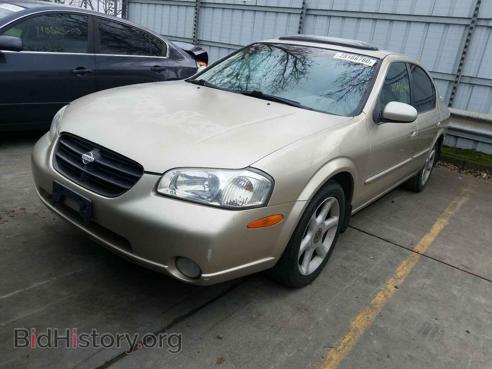 2000 NISSAN MAXIMA - VIN: JN1CA31AXYT025343 - Photo 2