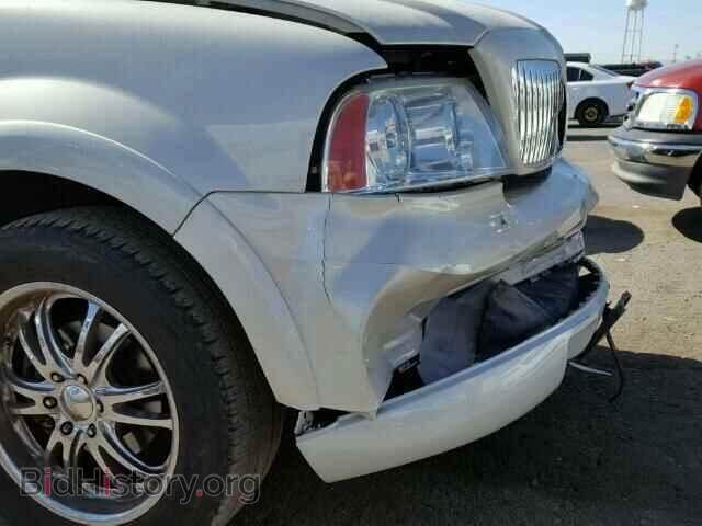 2006 LINCOLN NAVIGATOR - VIN: 5LMFU27596LJ26224 - Фото 9
