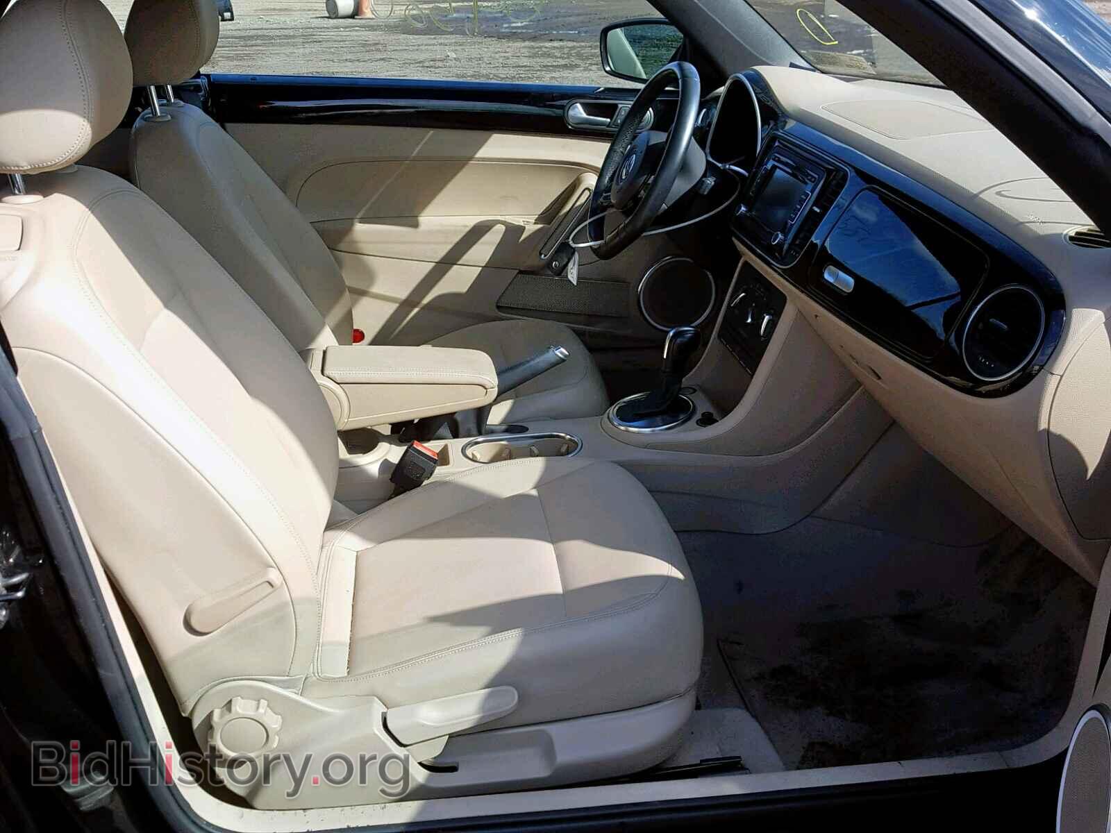 2014 VOLKSWAGEN BEETLE - VIN: 3VW5P7AT2EM802490 - Фото 5