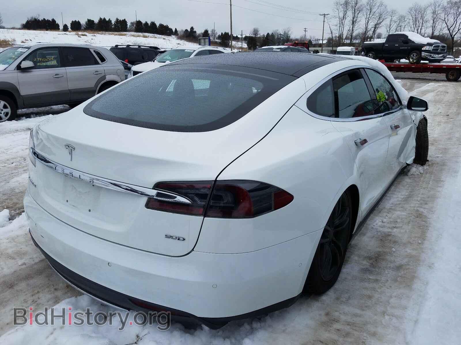 2015 TESLA MODEL S - VIN: 5YJSA1E20FF105945 - Photo 4