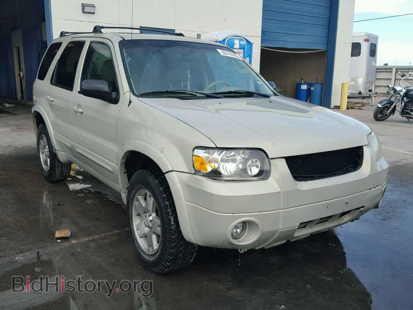 Photo 1FMCU94105KB04858 - FORD ESCAPE 2005