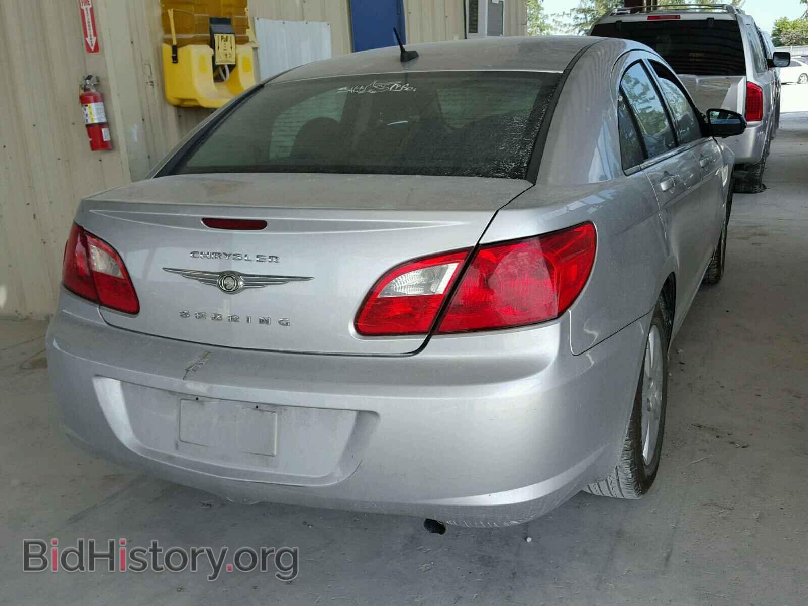 2010 CHRYSLER SEBRING - VIN: 1C3CC4FB3AN123322 - Фото 4