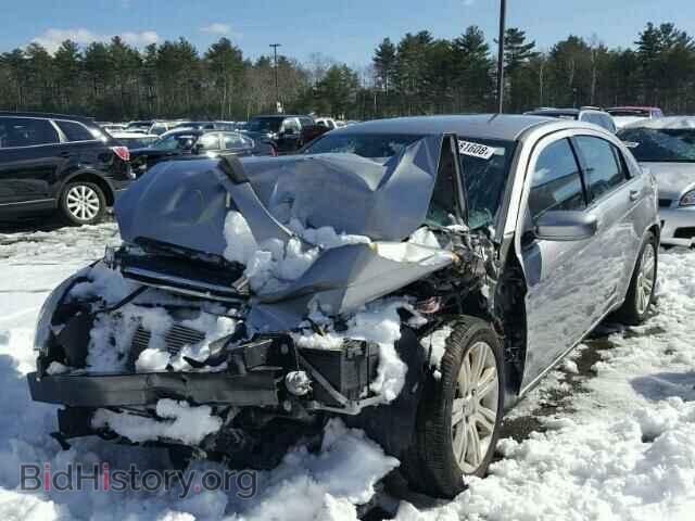 2013 CHRYSLER 200 - VIN: 1C3CCBAB8DN647548 - Photo 2