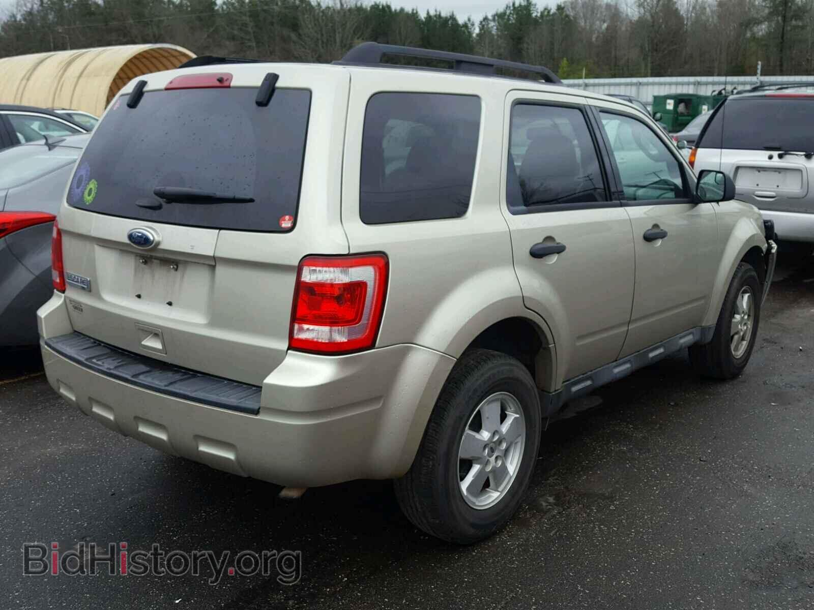 2011 FORD ESCAPE - VIN: 1FMCU0D7XBKC21701 - Фото 4
