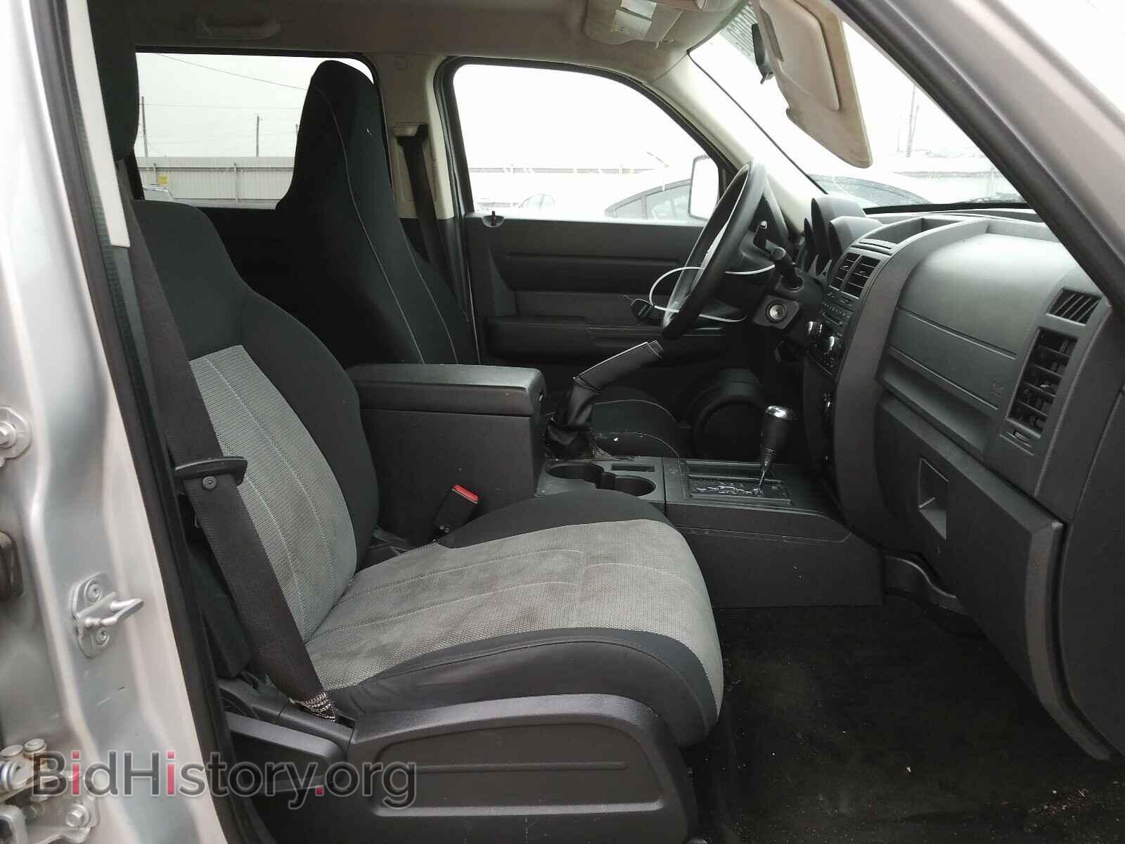 2008 DODGE NITRO - VIN: 1D8GT28K78W181504 - Photo 5