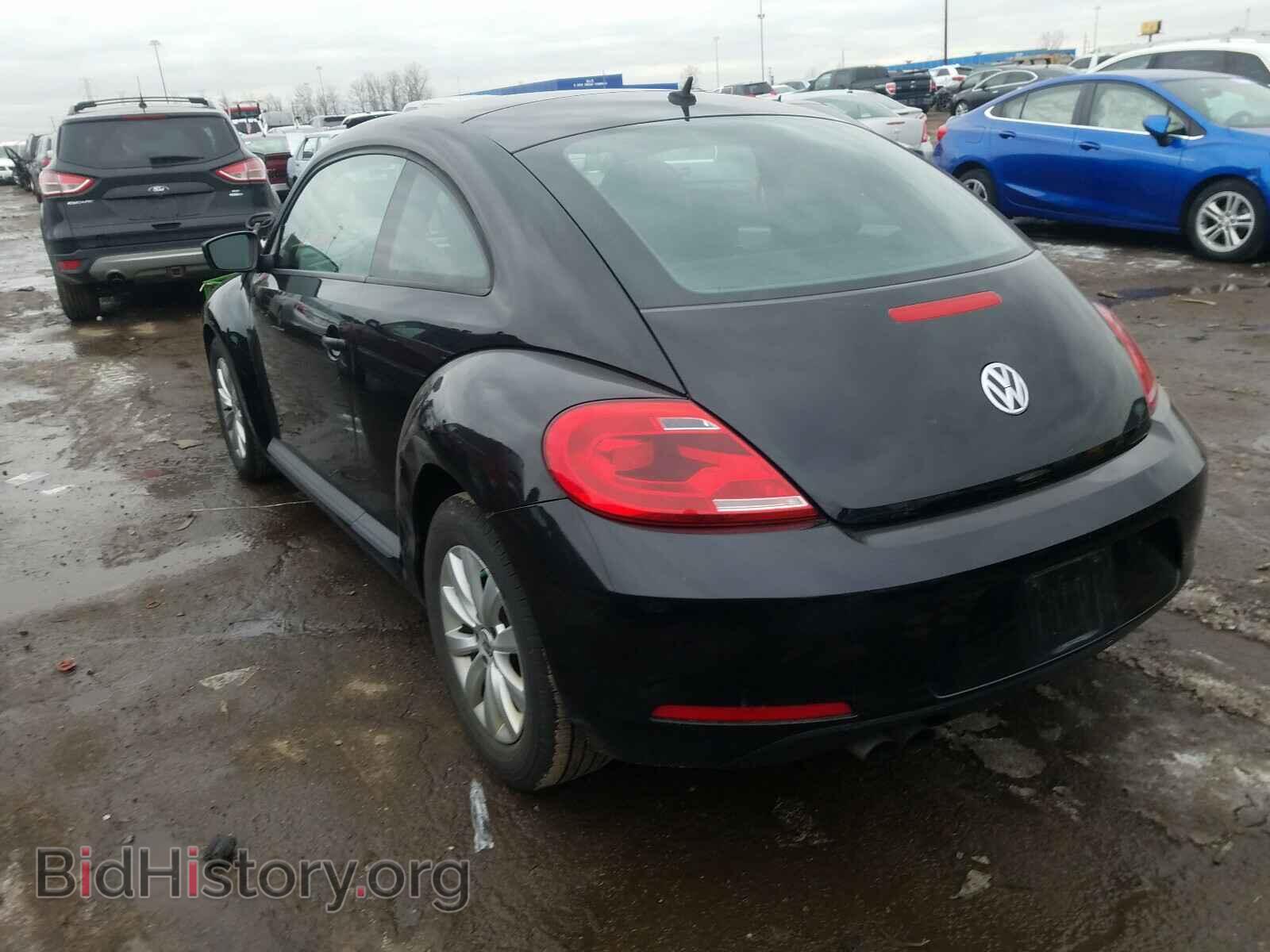 2014 VOLKSWAGEN BEETLE - VIN: 3VWF17AT0EM652143 - Фото 3