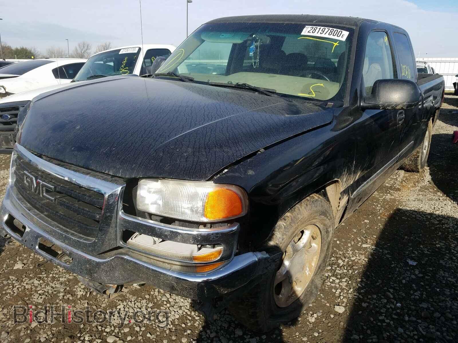 2003 GMC SIERRA - VIN: 2GTEC19V931328303 - Photo 2