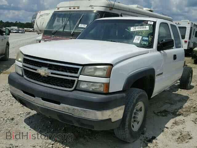 2006 CHEVROLET SILVERADO - VIN: 1GCHC29U46E235735 - Фото 2