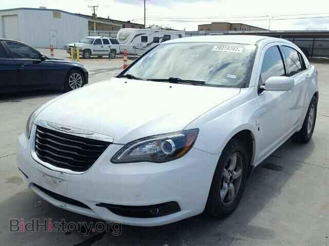 2013 CHRYSLER 200 - VIN: 1C3CCBBB0DN595704 - Фото 2