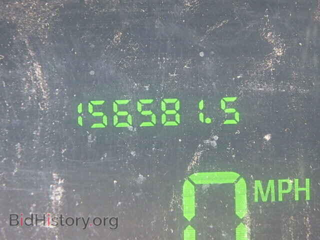 2000 FORD CROWN VIC - VIN: 2FAFP74W3YX185595 - Фото 8