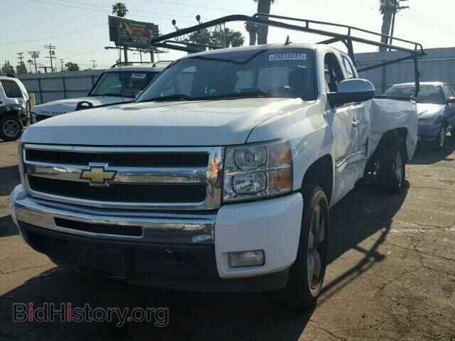 2011 CHEVROLET SILVERADO - VIN: 1GCRCSE01BZ101291 - Фото 2