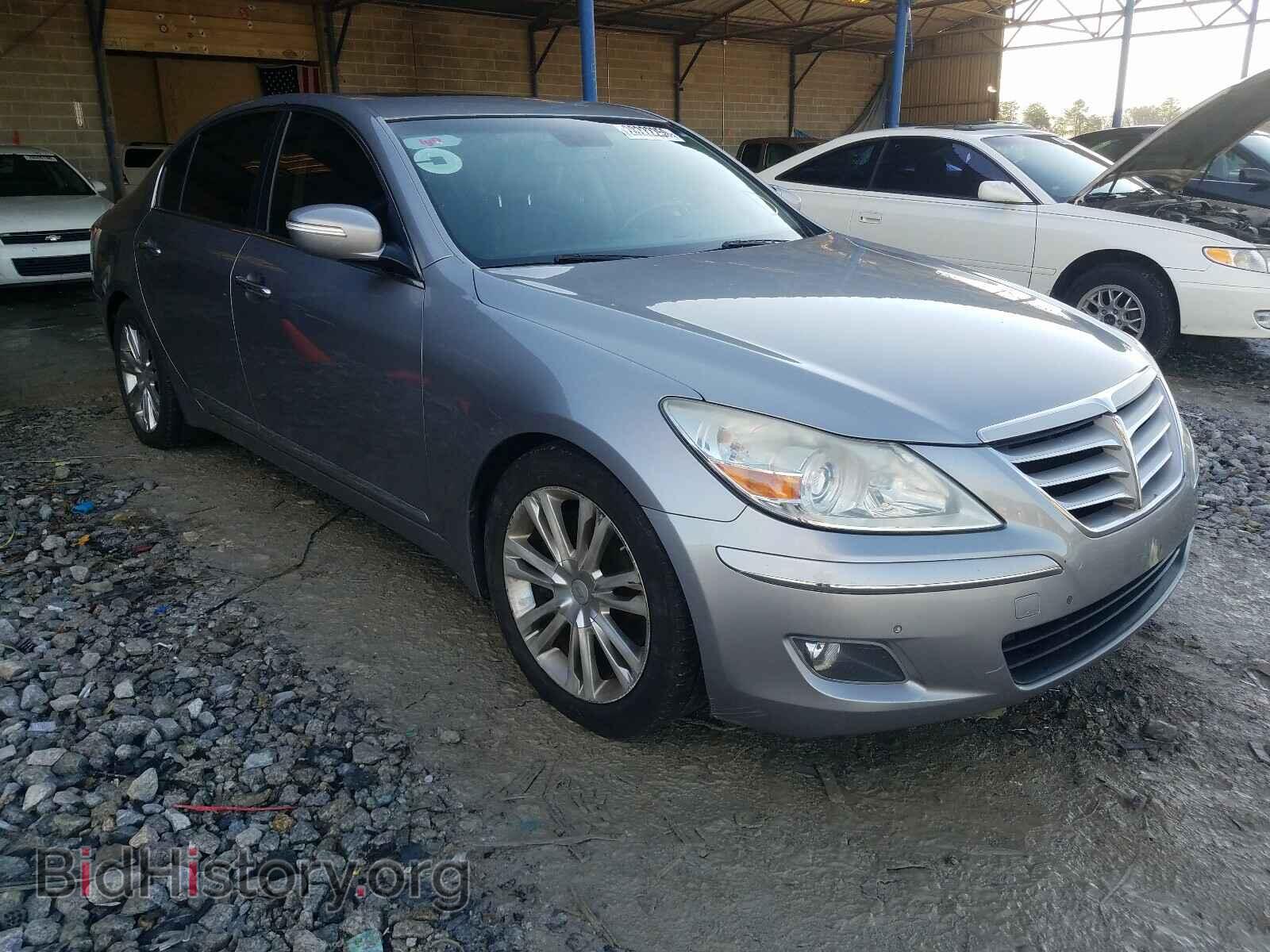 Photo KMHGC46F19U058791 - HYUNDAI GENESIS 2009