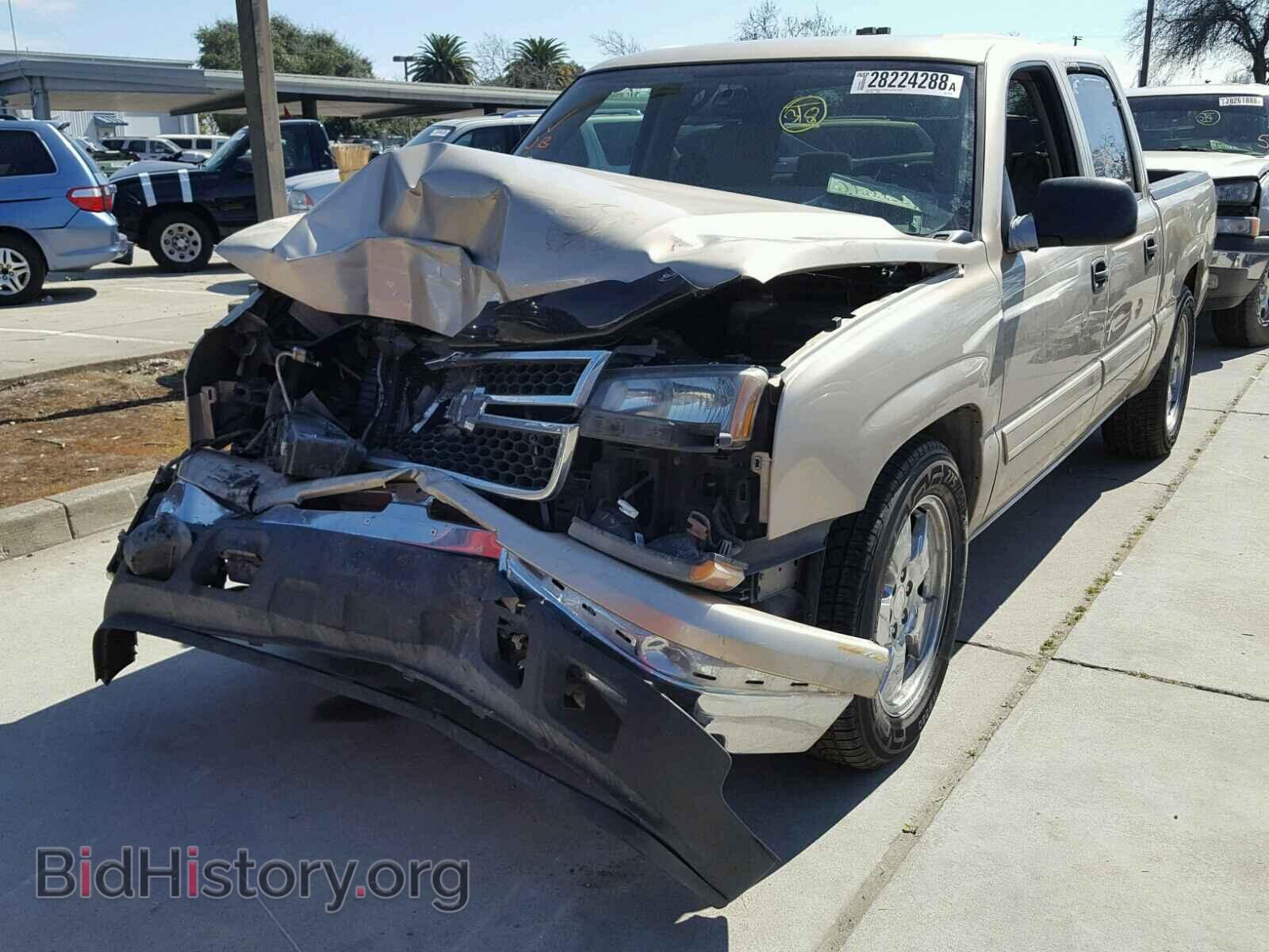 2006 CHEVROLET SILVERADO - VIN: 2GCEC13T361171203 - Фото 2