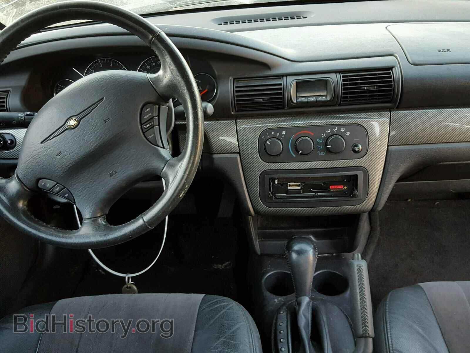2004 CHRYSLER SEBRING - VIN: 1C3EL55R14N352521 - Фото 9