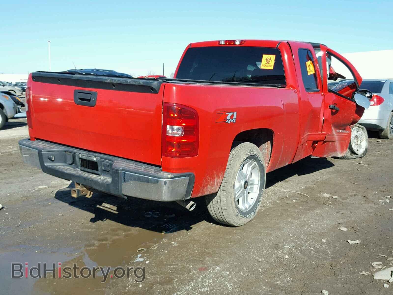 2011 CHEVROLET SILVERADO - VIN: 1GCRKSE39BZ101813 - Photo 4