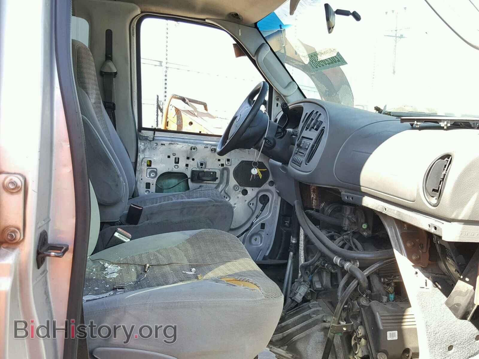 2004 FORD ECONOLINE - VIN: 1FBSS31S64HA68898 - Photo 5