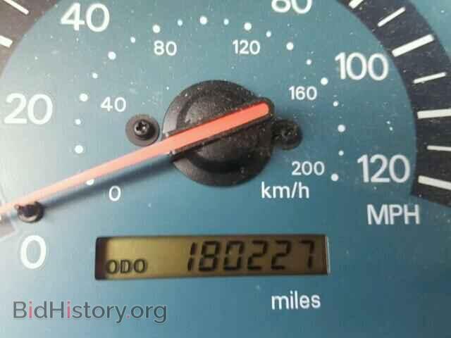 2002 MITSUBISHI GALANT - VIN: 4A3AA46G52E166370 - Фото 8