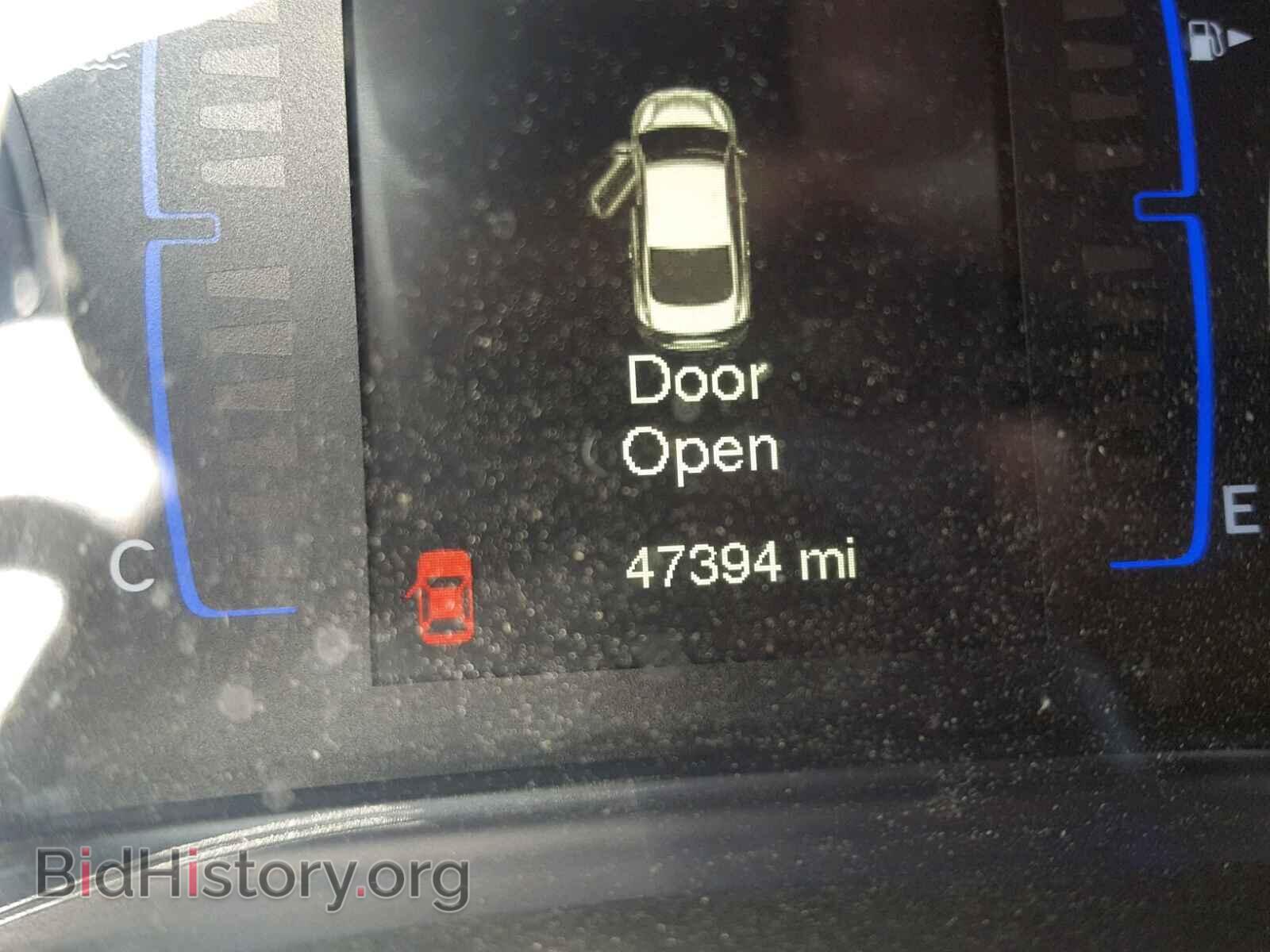 2016 CHRYSLER 200 - VIN: 1C3CCCAB2GN152191 - Фото 8