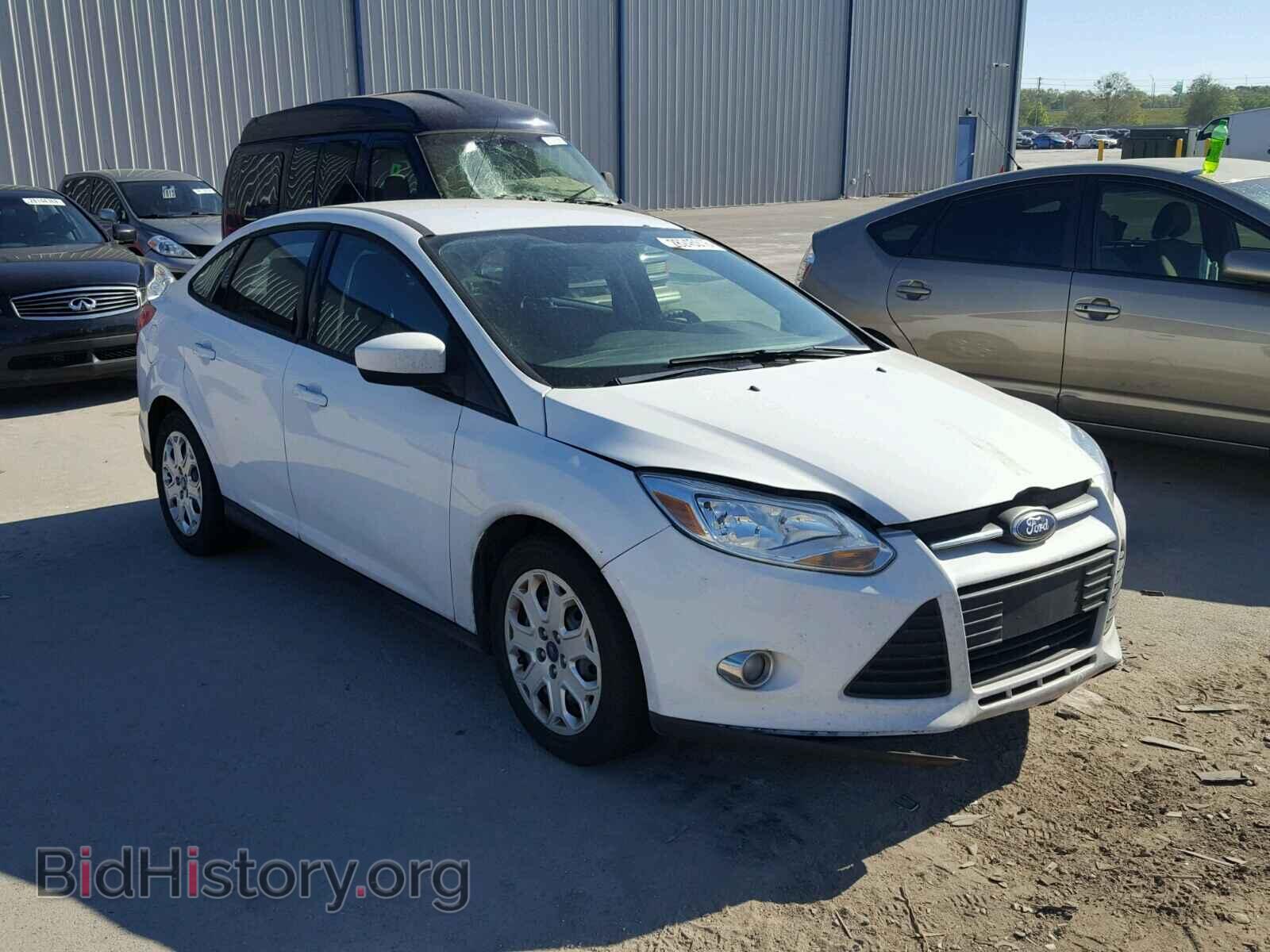 Photo 1FAHP3F29CL372406 - FORD FOCUS 2012
