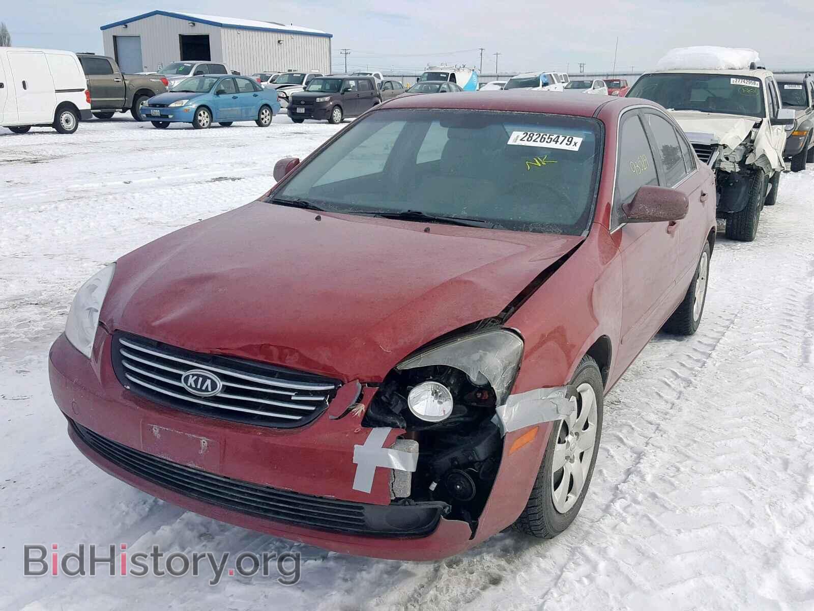 2007 KIA OPTIMA - VIN: KNAGE123775137511 - Фото 2