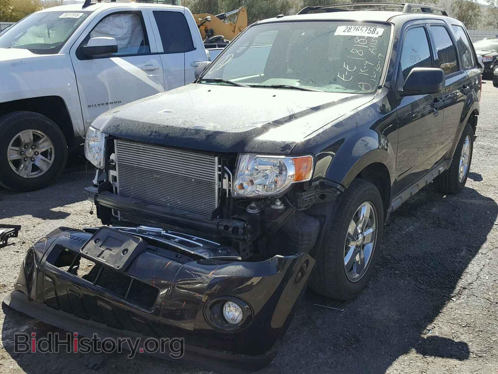 2011 FORD ESCAPE - VIN: 1FMCU0D75BKB24843 - Фото 2