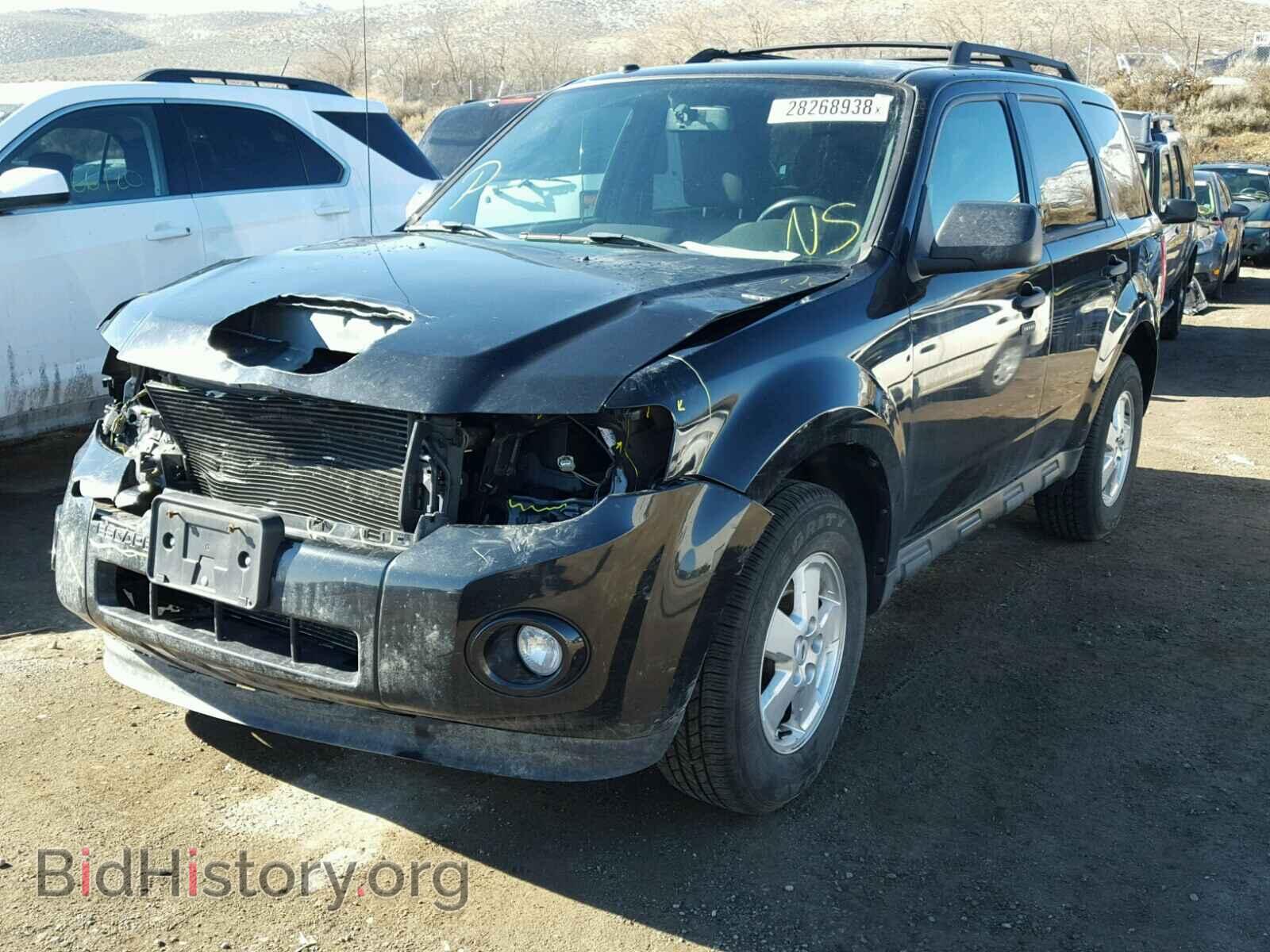2011 FORD ESCAPE - VIN: 1FMCU0D76BKA45276 - Фото 2