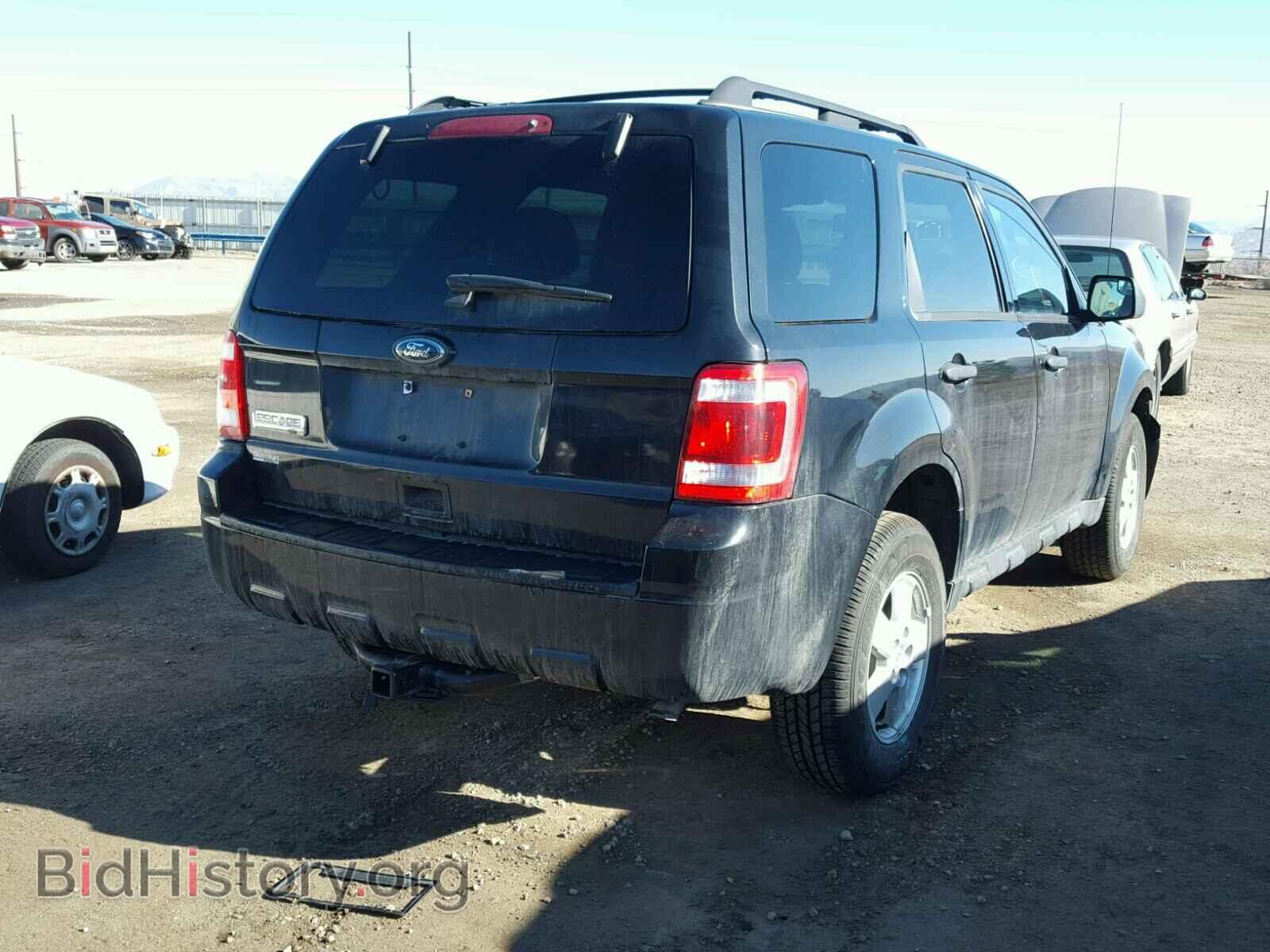 2011 FORD ESCAPE - VIN: 1FMCU0D76BKA45276 - Фото 4