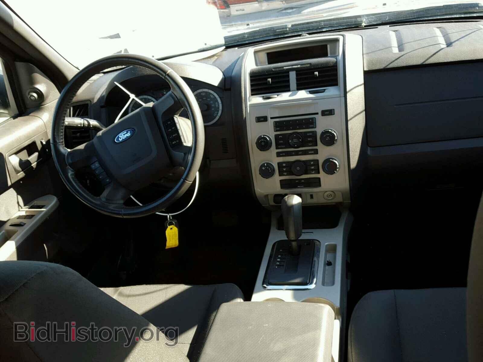2011 FORD ESCAPE - VIN: 1FMCU0D76BKA45276 - Фото 9