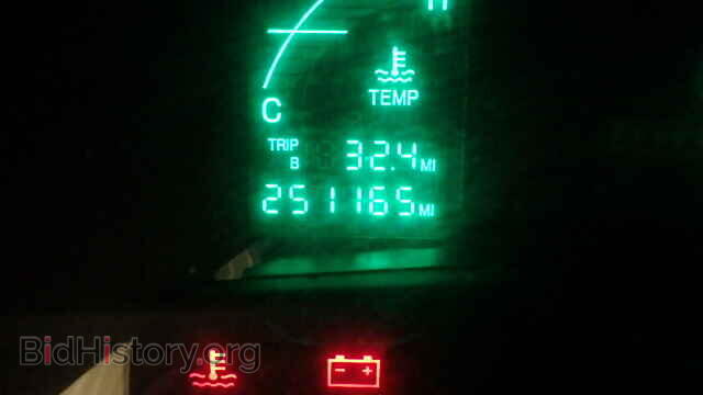 2002 CADILLAC DEVILLE - VIN: 1G6KD54Y02U243784 - Photo 8