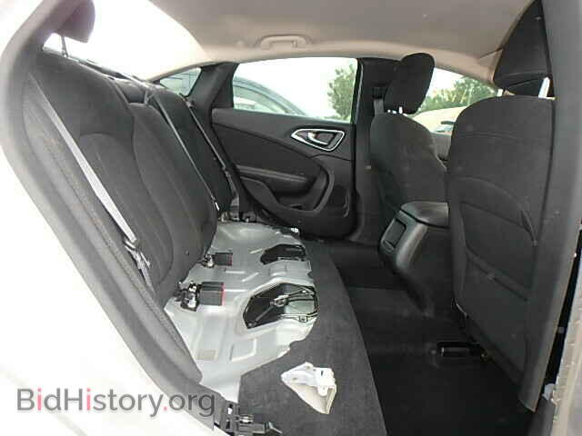 2015 CHRYSLER 200 - VIN: 1C3CCCAB1FN653023 - Фото 6