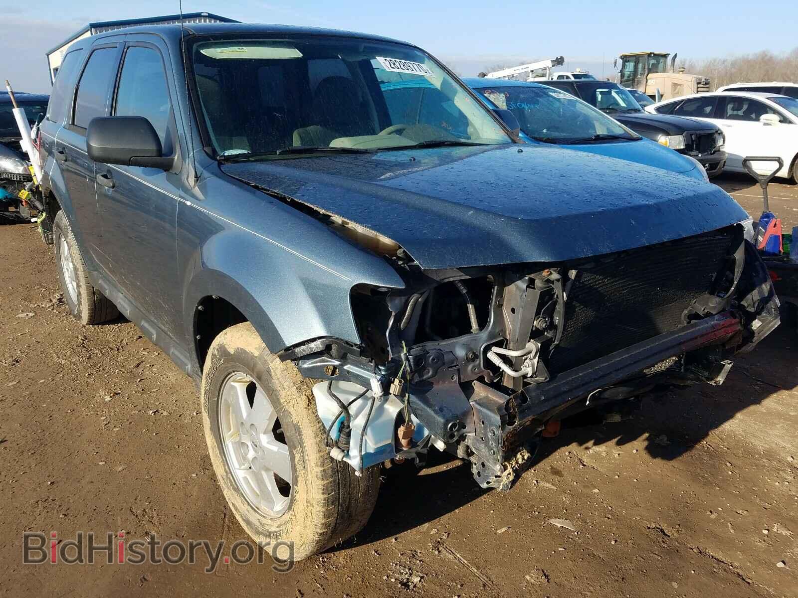 Photo 1FMCU0C73BKB20324 - FORD ESCAPE 2011
