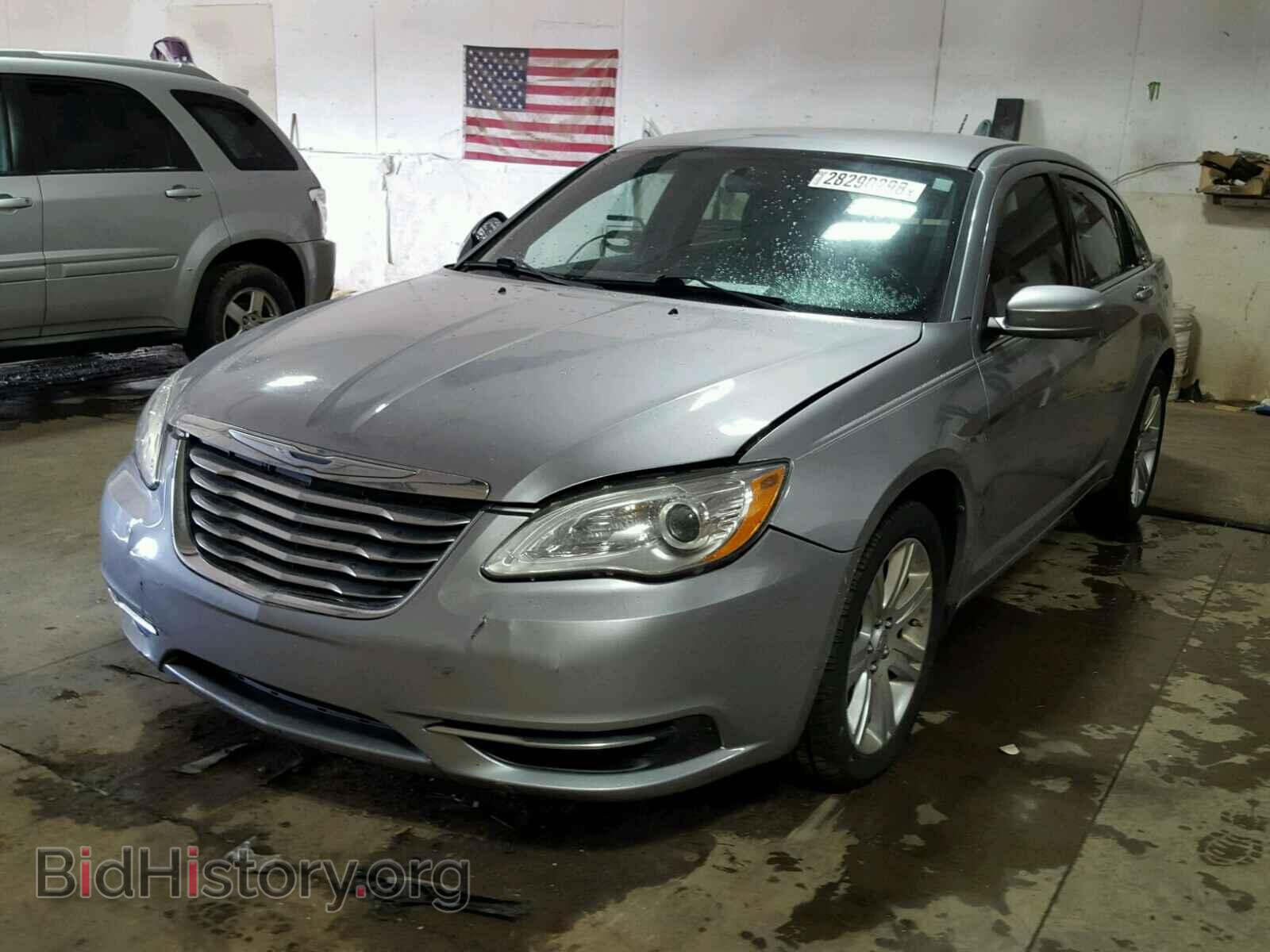 2013 CHRYSLER 200 - VIN: 1C3CCBBB1DN764144 - Фото 2