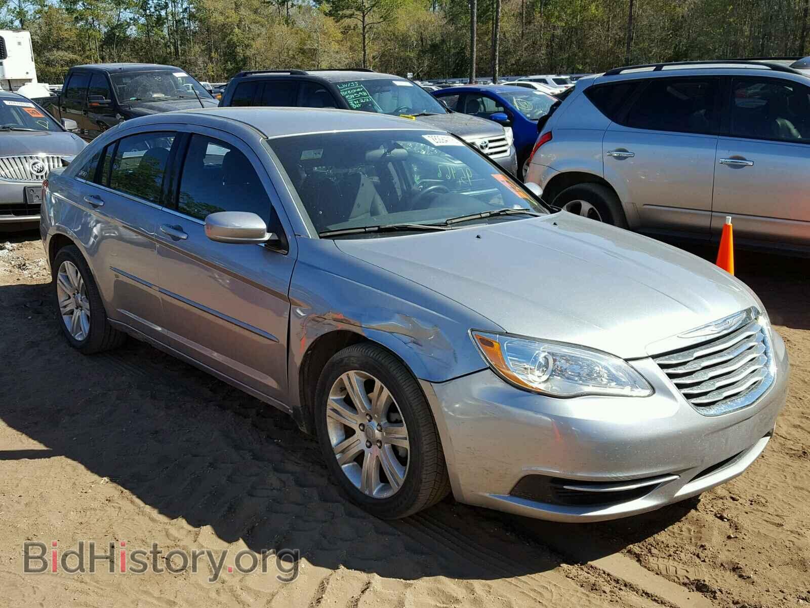 Фотография 1C3CCBBBXDN655942 - CHRYSLER 200 2013