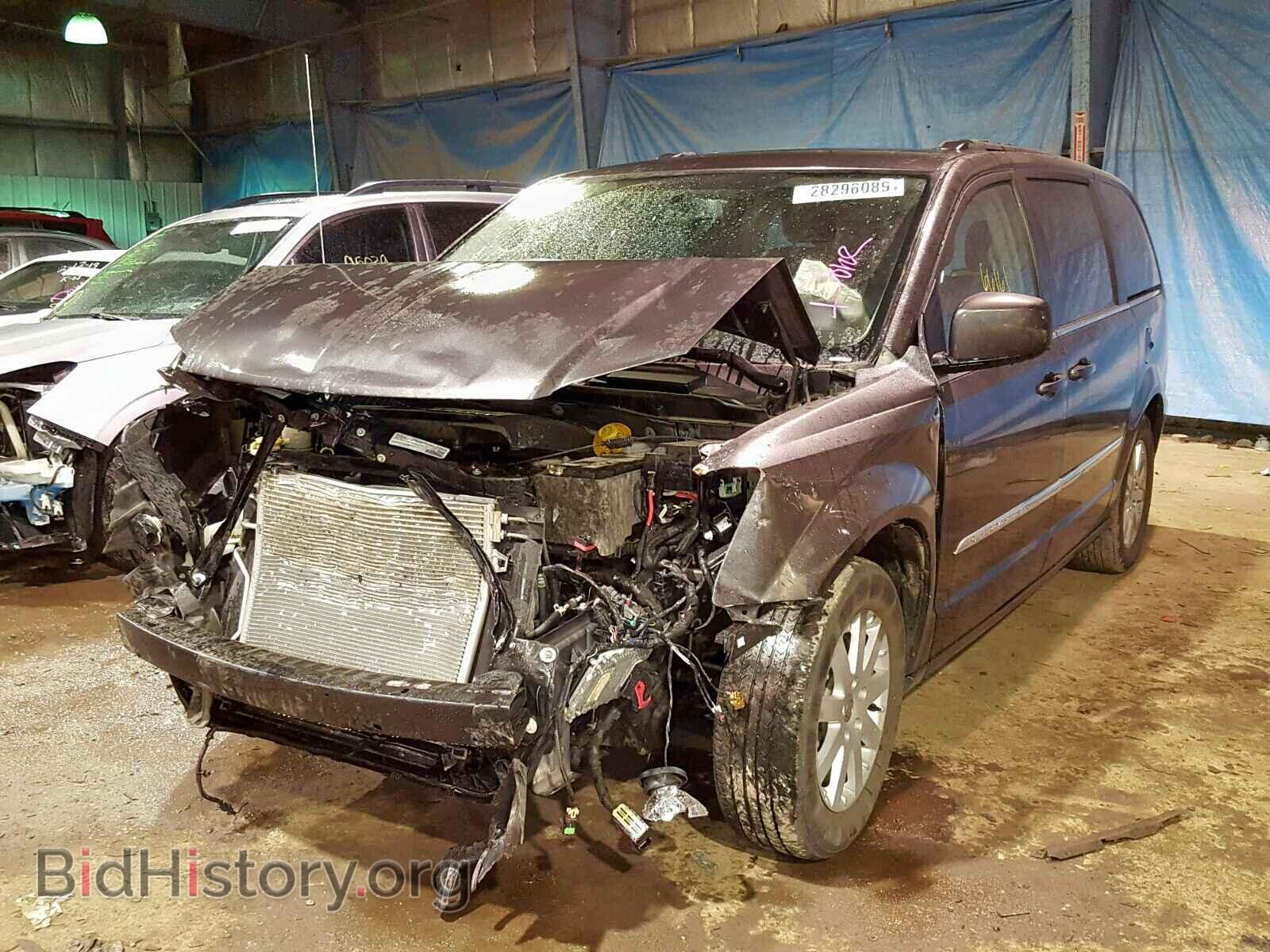 2016 CHRYSLER TOWN & COU - VIN: 2C4RC1BG5GR141175 - Фото 2