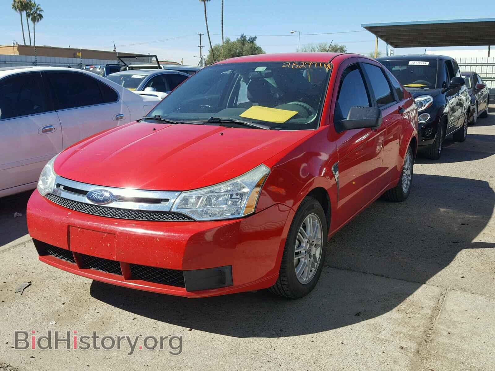 2008 FORD FOCUS - VIN: 1FAHP35N18W111174 - Фото 2