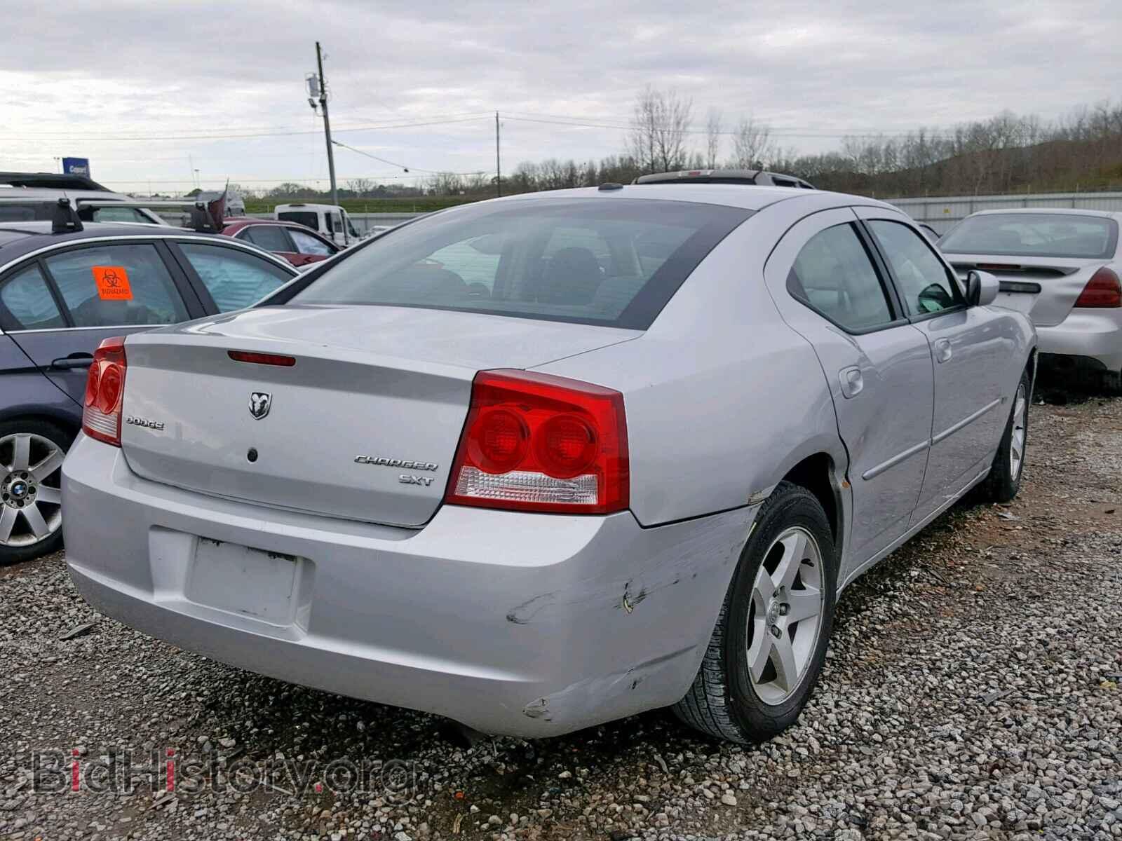 2010 DODGE CHARGER - VIN: 2B3CA3CV2AH227000 - Фото 4