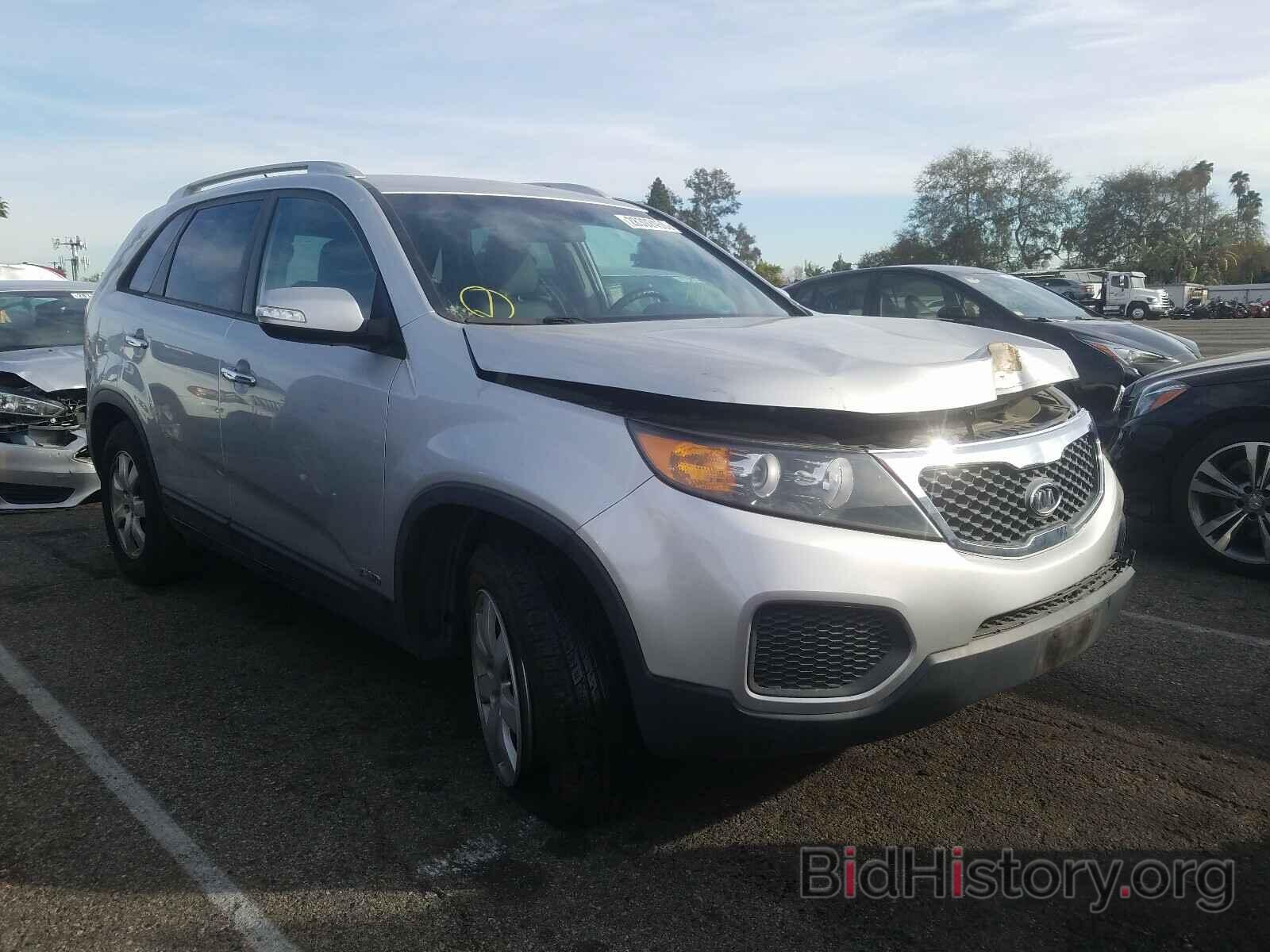 Photo 5XYKTDA25DG345578 - KIA SORENTO 2013