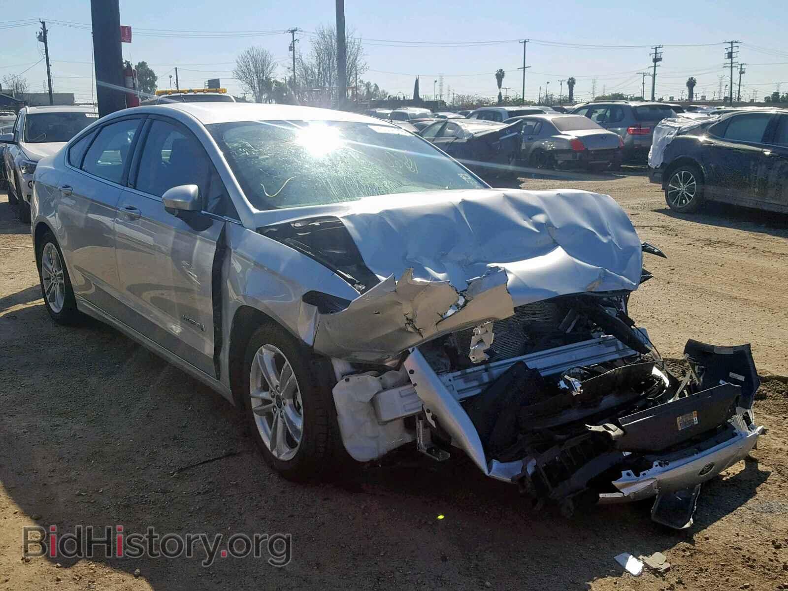 Photo 3FA6P0LU3JR235682 - FORD FUSION SE 2018