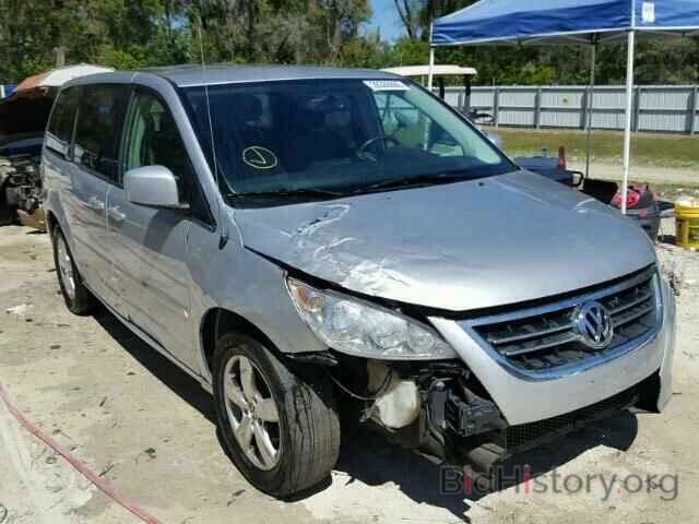 Photo 2V4RW3D14AR406919 - VOLKSWAGEN ROUTAN 2010