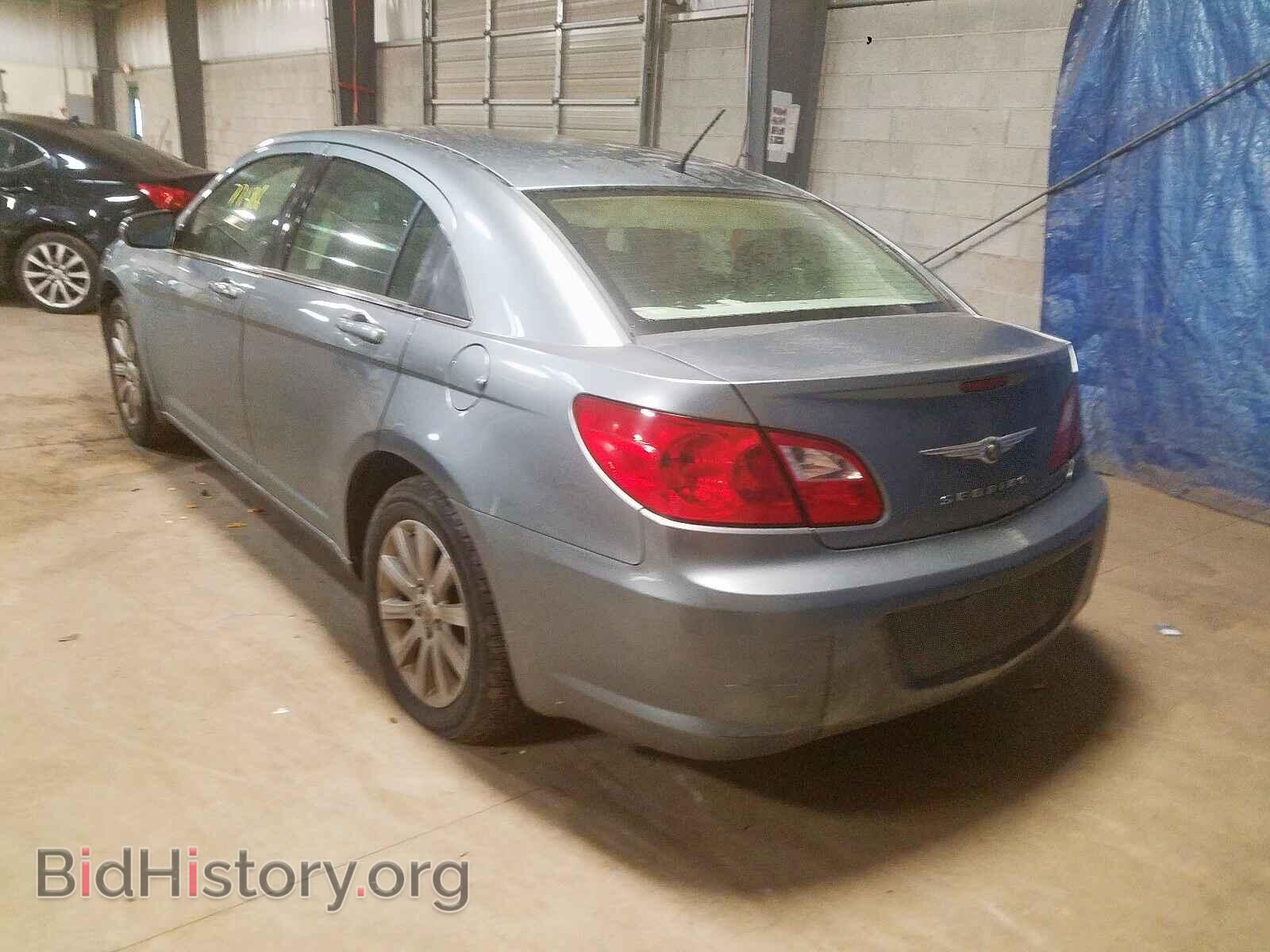 2010 CHRYSLER SEBRING - VIN: 1C3CC5FB0AN223593 - Фото 3