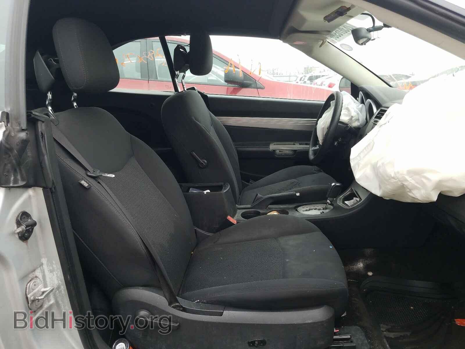 2010 CHRYSLER SEBRING - VIN: 1C3BC5ED5AN138411 - Фото 5