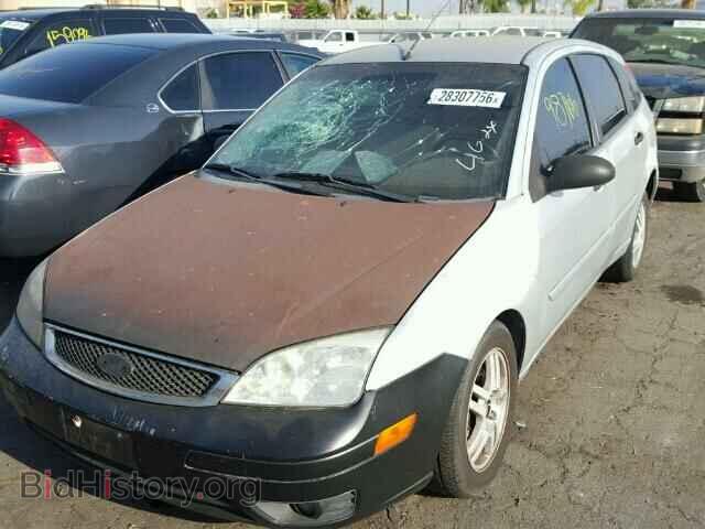 2005 FORD FOCUS - VIN: 3FAFP37N05R151815 - Фото 2