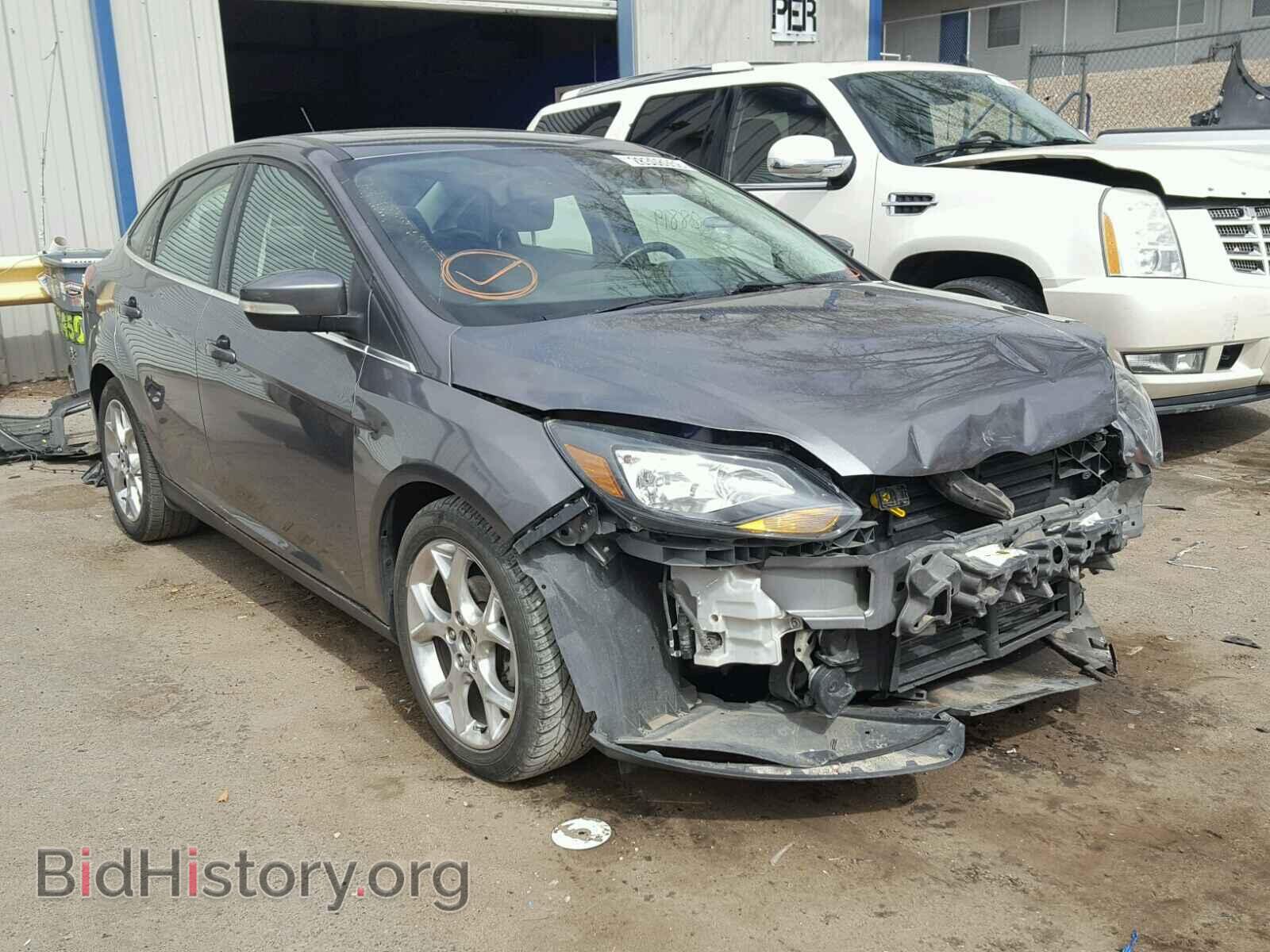 Photo 1FAHP3J23CL105043 - FORD FOCUS 2012