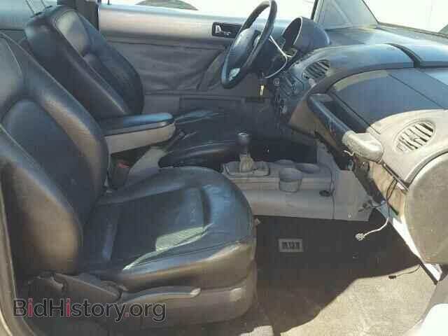 2000 VOLKSWAGEN BEETLE - VIN: 3VWDD21C4YM461797 - Фото 5